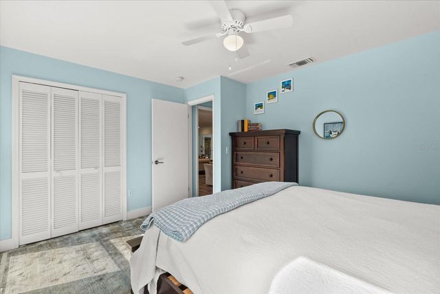 704 TROPICAL CIRCLE, Sarasota, FL 34242