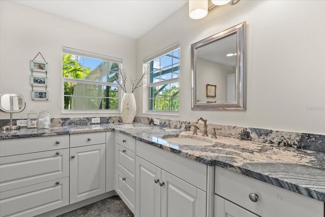 704 TROPICAL CIRCLE, Sarasota, FL 34242