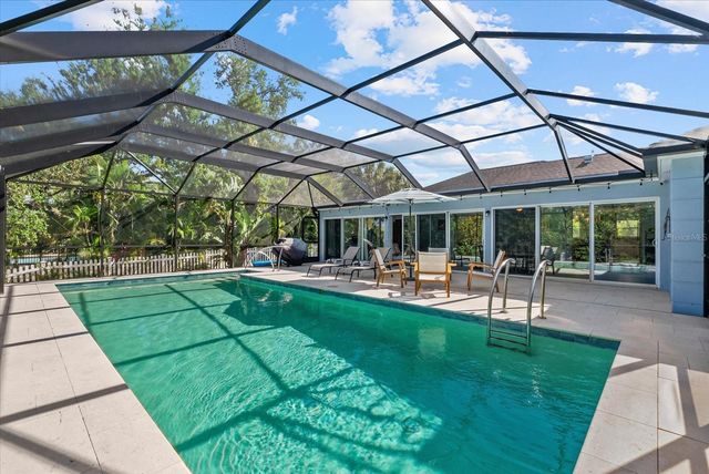 704 TROPICAL CIRCLE, Sarasota, FL 34242