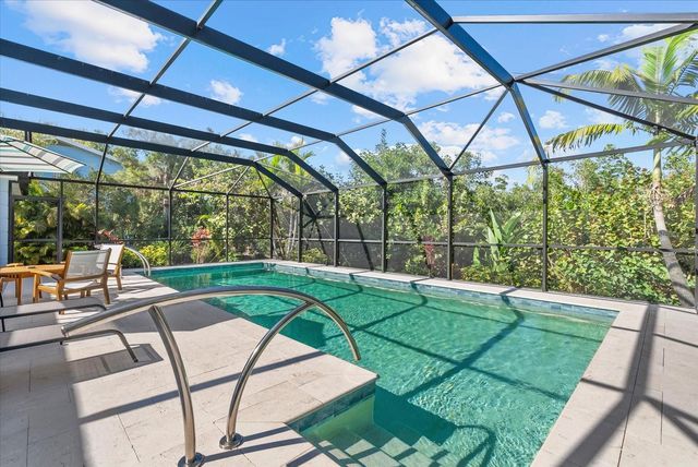704 TROPICAL CIRCLE, Sarasota, FL 34242