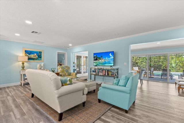 704 TROPICAL CIRCLE, Sarasota, FL 34242