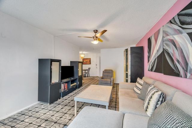 39-60 54th St 2C, Woodside, NY 11377