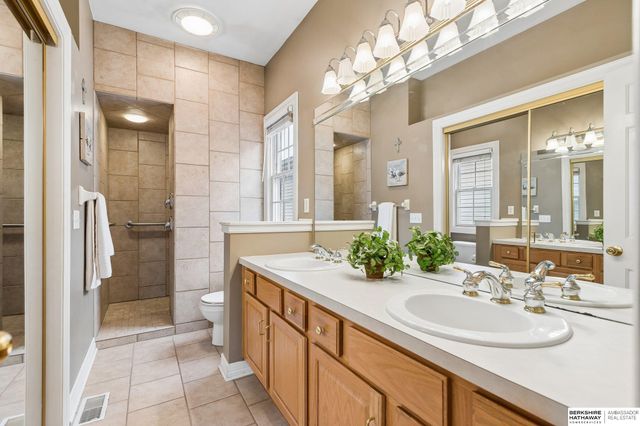 1711 S 173rd Court, Omaha, NE 68130