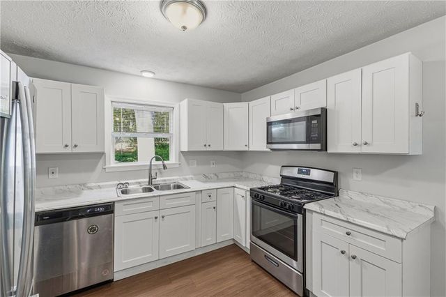 6255 Beaver Creek Trail, Atlanta, GA 30349