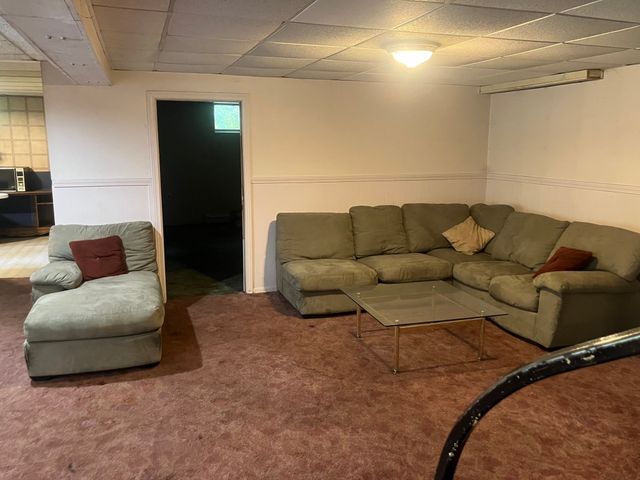 5 Clinton St, Wilmington, MA 01887