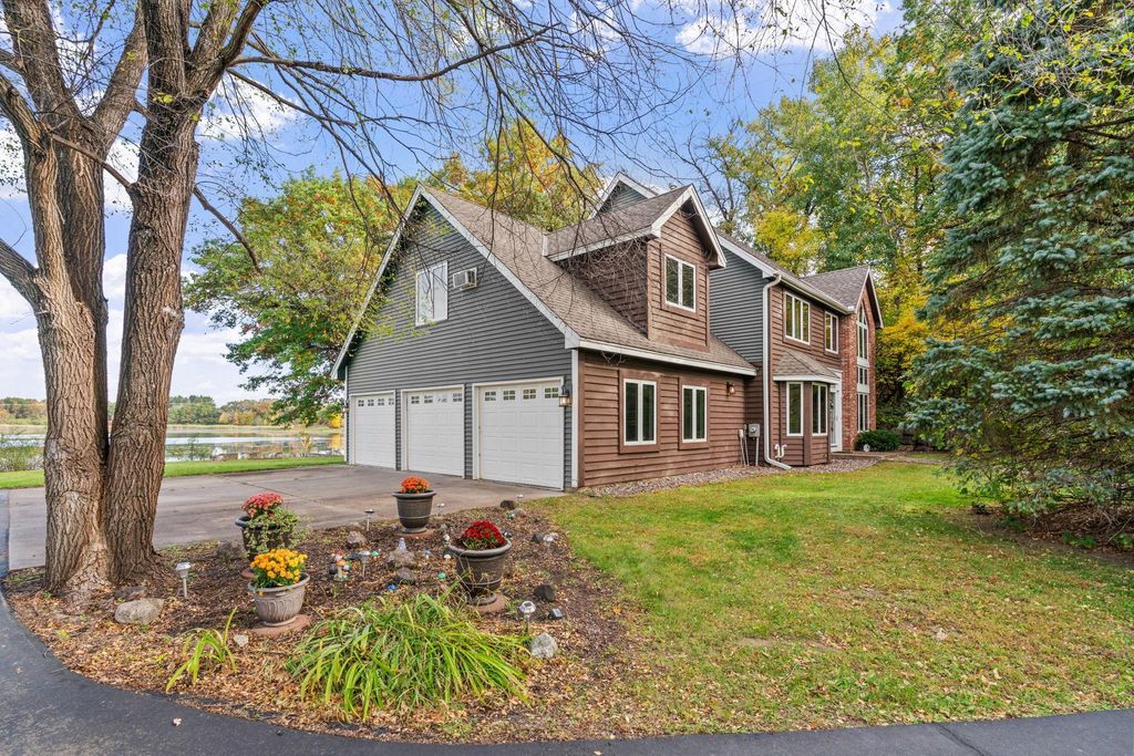 10407 175th Avenue NW, Elk River, MN 55330 — exterior