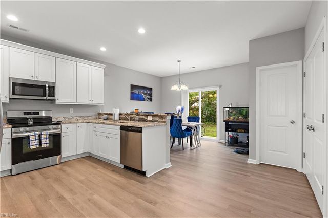 718 Battery AVE, Suffolk, VA 23434