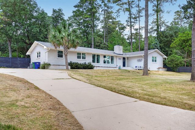 707 Pin Oak Drive, Aiken, SC 29801
