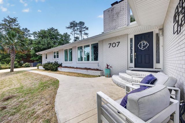 707 Pin Oak Drive, Aiken, SC 29801