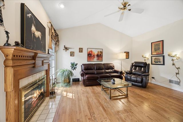 11331 W Monticello Place, Westchester, IL 60154