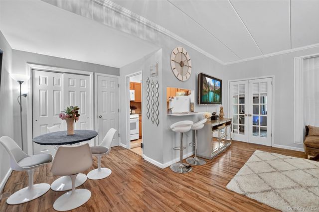 1101 Midland Avenue 121, Bronxville, NY 10708