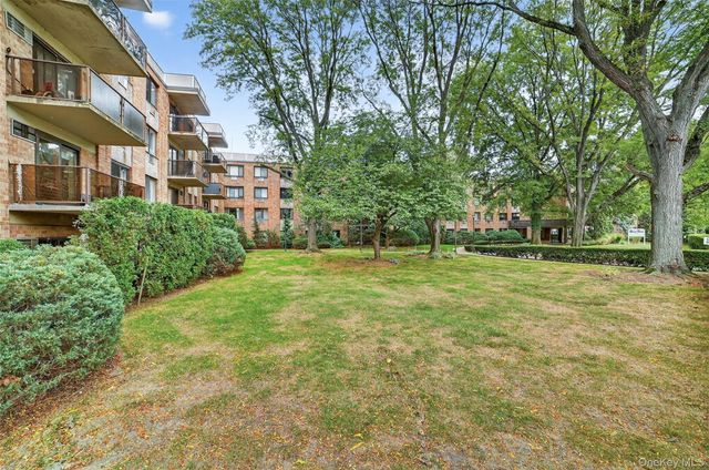 1101 Midland Avenue 121, Bronxville, NY 10708