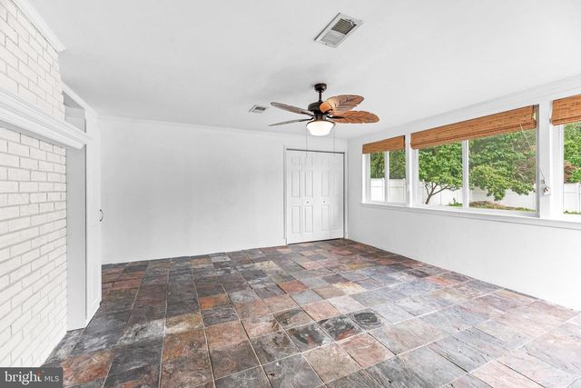 1440 PLATEAU, Saint Leonard, MD 20685