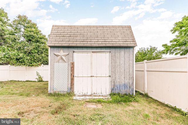 1440 PLATEAU, Saint Leonard, MD 20685