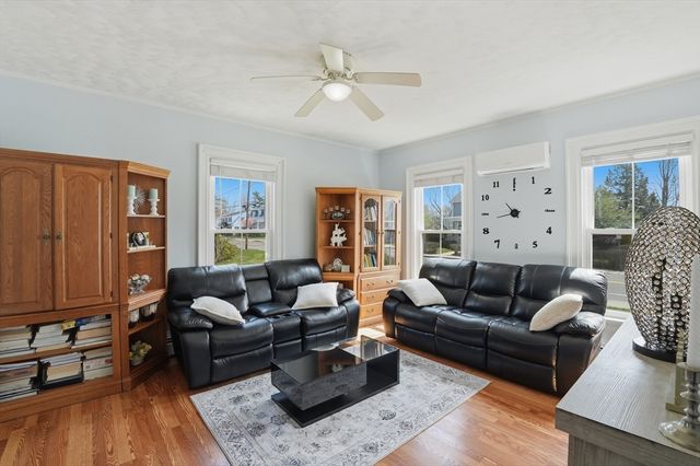 59 Cottage Street, Franklin, MA 02038