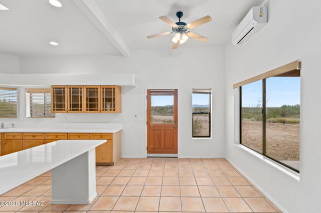 7521 S Cactus Thorn Lane, Tucson, AZ 85747