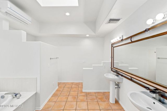 7521 S Cactus Thorn Lane, Tucson, AZ 85747