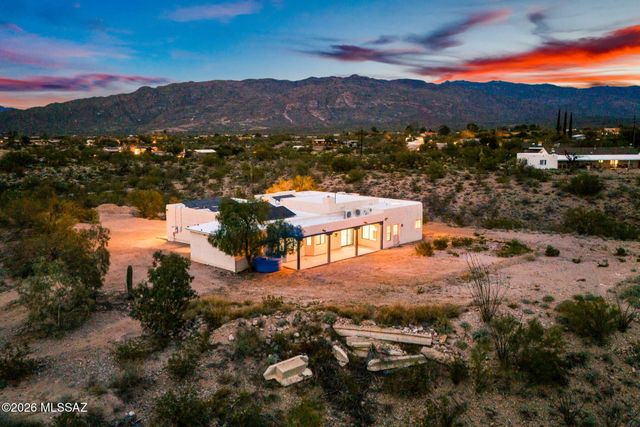 7521 S Cactus Thorn Lane, Tucson, AZ 85747