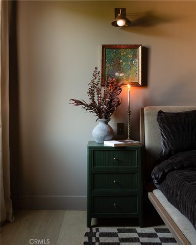 15719 Hartsook, Encino, CA 91436