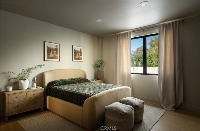 15719 Hartsook, Encino, CA 91436