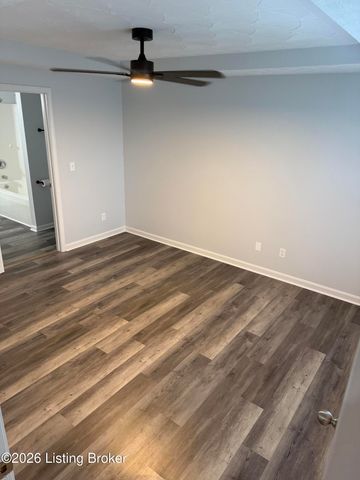 213 Farmview Dr, Mt Washington, KY 40047