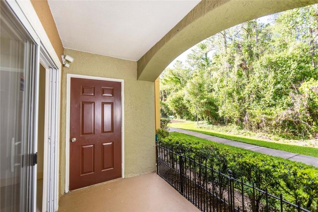 738 CREST PINES DRIVE 714, Orlando, FL 32828