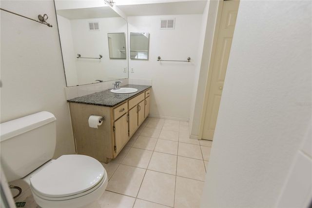 738 CREST PINES DRIVE 714, Orlando, FL 32828