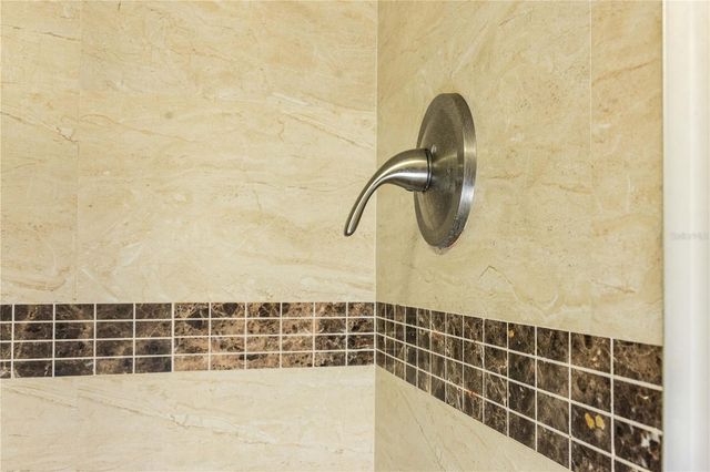 738 CREST PINES DRIVE 714, Orlando, FL 32828