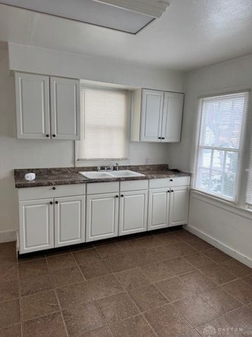 1350 Ohmer Avenue, Dayton, OH 45410