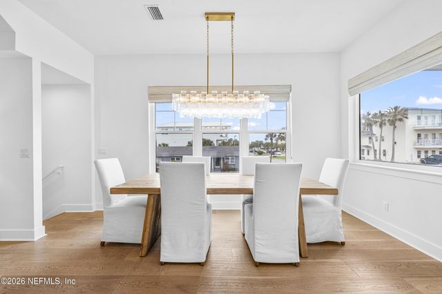 102 19TH Avenue N, Jacksonville Beach, FL 32250