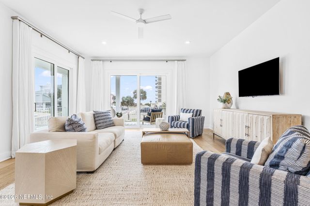 102 19TH Avenue N, Jacksonville Beach, FL 32250