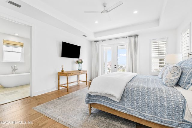 102 19TH Avenue N, Jacksonville Beach, FL 32250