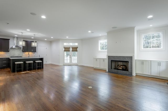 36 W 17th Street, Chattanooga, TN 37408