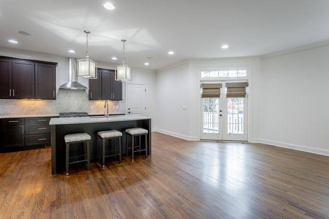 36 W 17th Street, Chattanooga, TN 37408