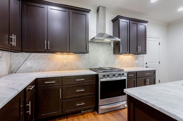 36 W 17th Street, Chattanooga, TN 37408