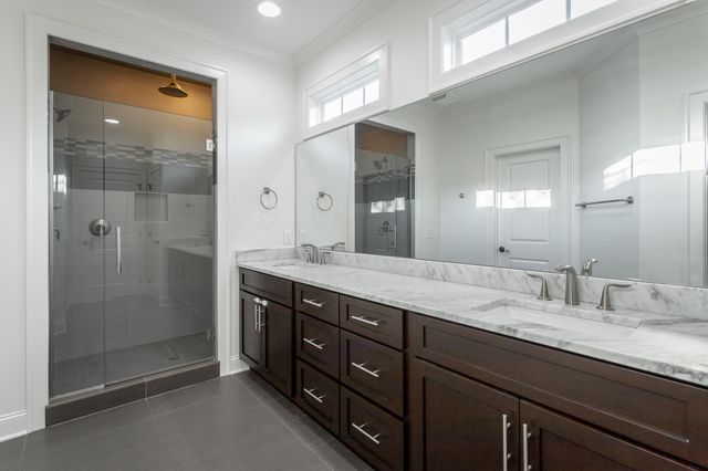 36 W 17th Street, Chattanooga, TN 37408