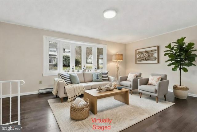 523 W LAUREL ST, Frackville, PA 17931