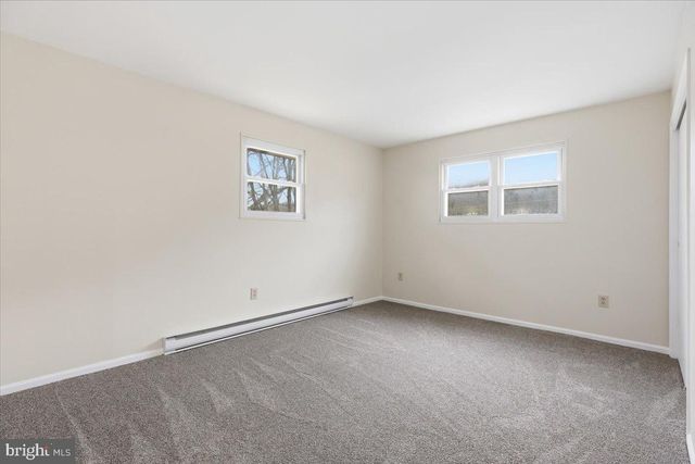 523 W LAUREL ST, Frackville, PA 17931