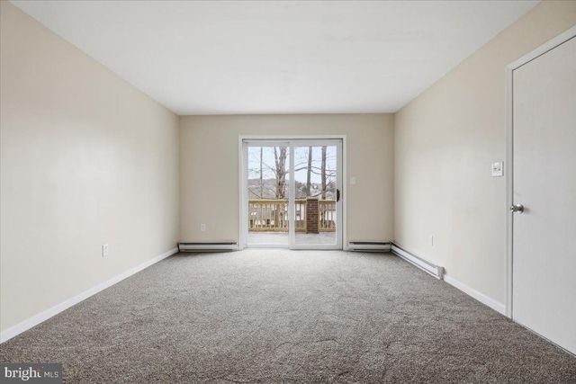 523 W LAUREL ST, Frackville, PA 17931