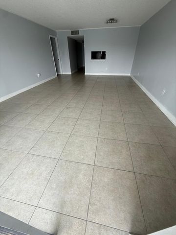 877 NE 195th Street 320, Miami, FL 33179