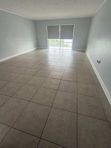 877 NE 195th Street 320, Miami, FL 33179