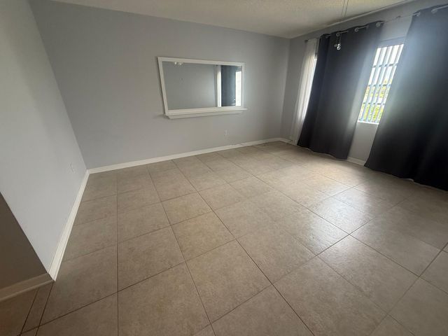 877 NE 195th Street 320, Miami, FL 33179
