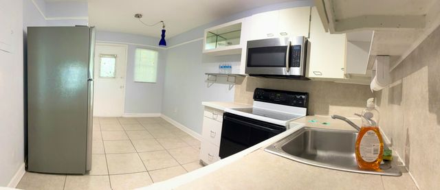 877 NE 195th Street 320, Miami, FL 33179