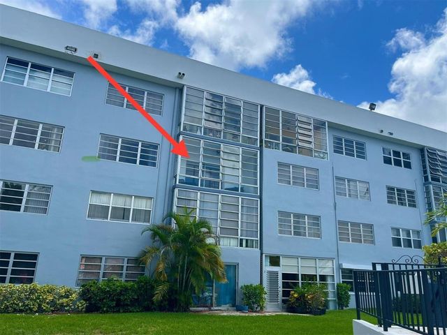 877 NE 195th Street 320, Miami, FL 33179