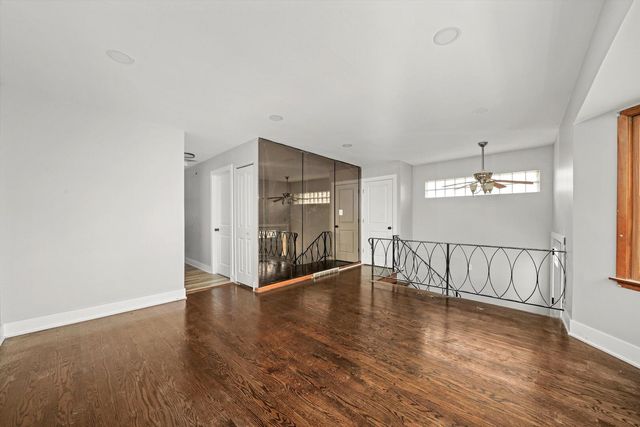 233 32nd Avenue, Bellwood, IL 60104