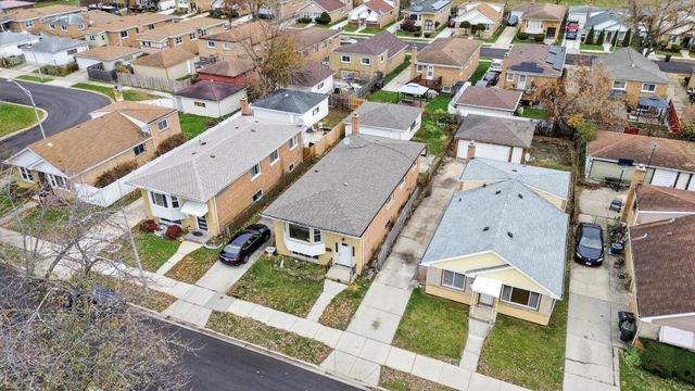 233 32nd Avenue, Bellwood, IL 60104