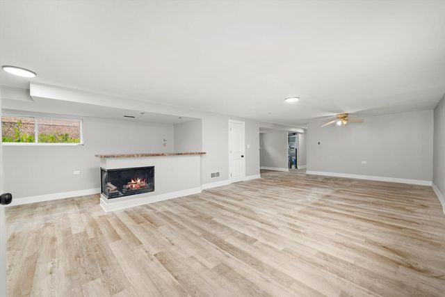 233 32nd Avenue, Bellwood, IL 60104