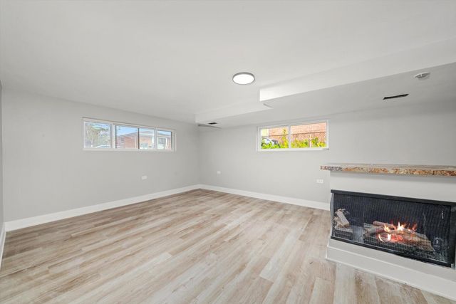 233 32nd Avenue, Bellwood, IL 60104