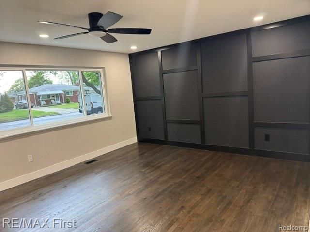 32565 Warner Drive, Warren, MI 48092