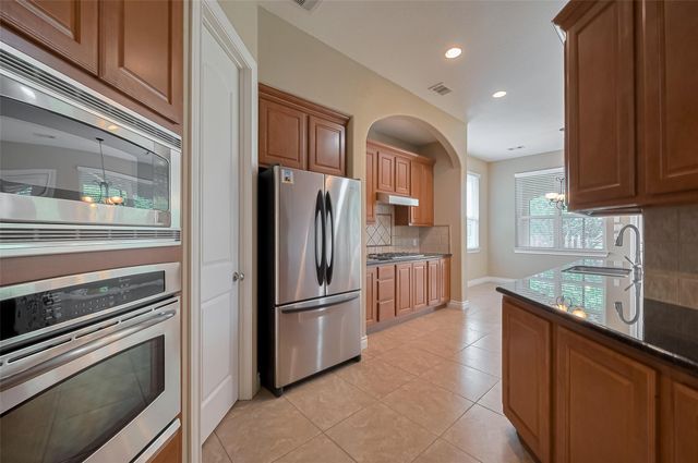 18890 Serene Water Drive, Montgomery, TX 77356